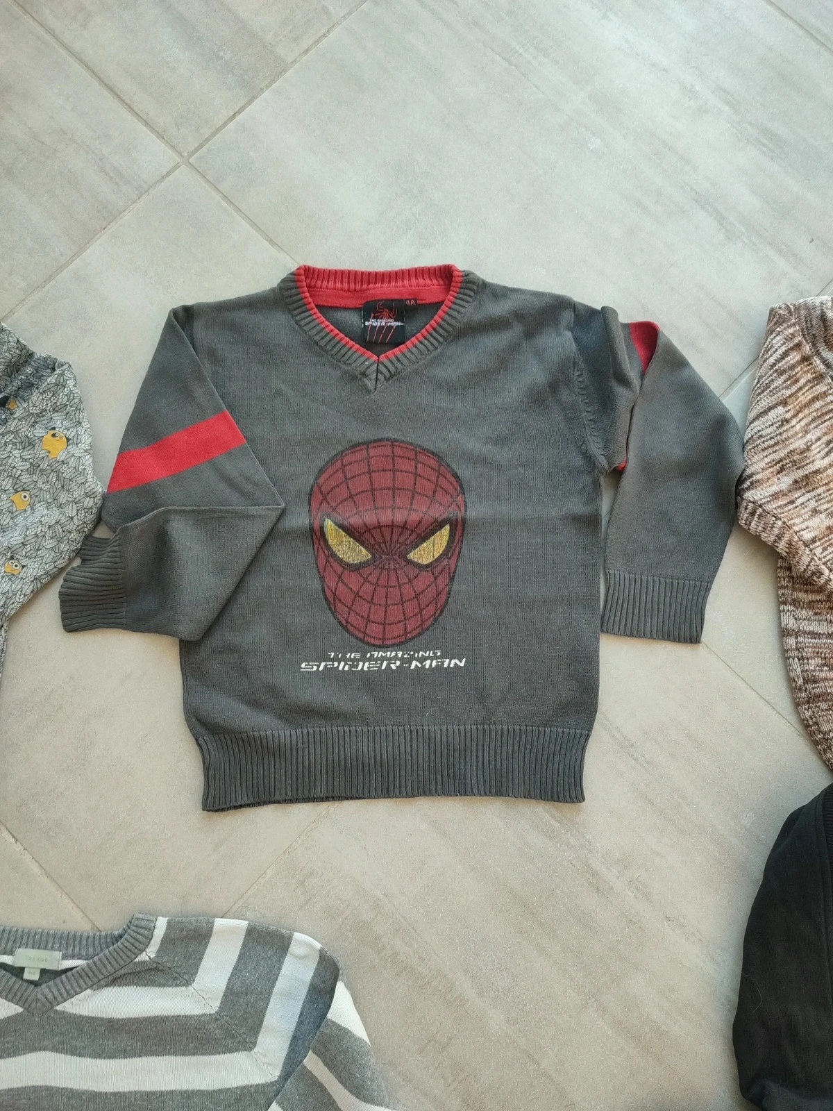 Lot of 6 boys' sweaters size 4 years – photo 6